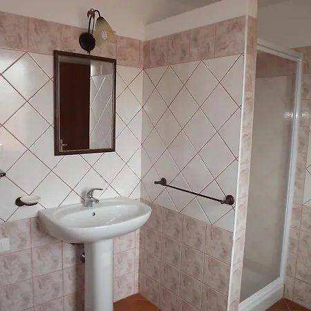 Yellon House Apartment